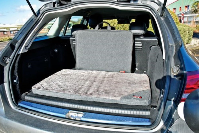 Colchonete KONG Travel Fold - up Mat para viagem - New York Pets