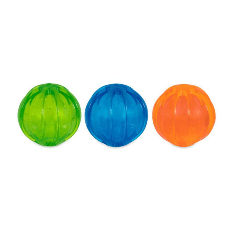 Brinquedo Bola JW Squeaky Ball com apito para cachorro